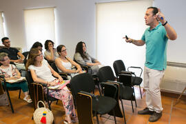 Taller transversal "Descubre #tuCIENxCIEN". Cursos de Verano de la Universidad de Málag...