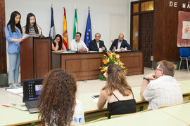 Intervención de dos alumnas del CIE-UMA en su graduación el Día del Español. Centro Internacional de Español de la Universidad de Málaga. Junio de 2016