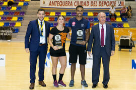 Entrega de premios. Ceremonia de clausura del Campeonato Europeo Universitario de Balonmano. Ante...