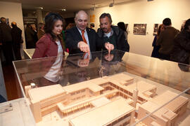 Inauguración de la exposición "50 Años de la Facultad de Ciencias Económicas y Empresariales...