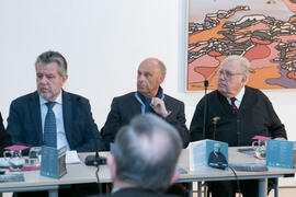 José María Ruiz Povedano, Javier Ramírez y Eugenio Chicano. Mesa redonda de la exposición "P...