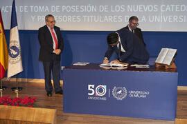 Toma de posesión de Andrés Ortiz García como catedrático del Área de Teoría de la Señal y Comunicaciones de la Universidad de Málaga. Paraninfo. Diciembre de 2022