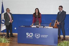 Toma de posesión de Inmaculada Clotilde Santos Díaz como profesora titular del Área de Didáctica de la Lengua y la Literatura (Francés) de la Universidad de Málaga. Toma de posesión de nuevos catedráticos y profesores titulares de la Universidad de Málaga. Paraninfo. Noviembre de 2023