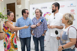 Manu Sánchez y Selu García Cossío. Curso "30 años de Carnaval de Cádiz, máximo exponente del...