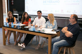 Mesa redonda: «Relación entre profesionales del deporte y medios de comunicación. ¿Evolución o in...