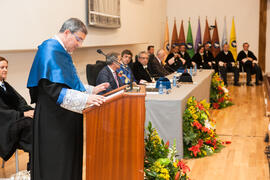 Francisco José Palma Molina en la imposición de la Medalla de Oro de la Universidad de Málaga a A...