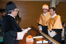 Investidura como Doctor "Honoris Causa" de Manuel Molina Lozano por la Facultad de Turi...