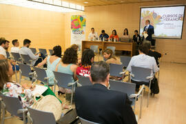 Mesa Redonda: "¿Conviene municipalizar?". Curso "La externalización y remunicipalización de los servicios públicos". Cursos de verano 2018 de la Universidad de Málaga. Marbella. Julio de 2018