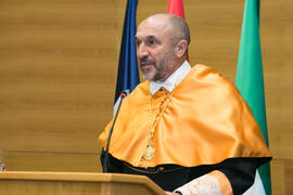 Eugenio José Luque Domínguez en la investidura como Doctor "Honoris Causa" de José Emil...