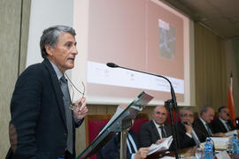 Juan Francisco Zambrana en la clausura del 50 Aniversario de la Facultad de Económicas. Facultad de Ciencias Económicas y Empresariales. Marzo de 2016
