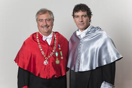 Retratos de D. José Antonio Domínguez Bandera como Doctor "Honoris Causa" por la Univer...