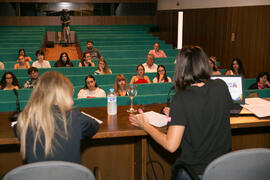 Conferencia de Pilar Casado "Radio, deporte y mujer" del curso "Información y Comu...