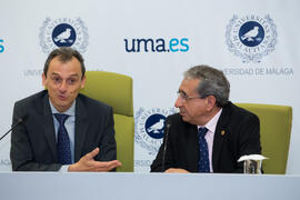 Pedro Duque y José Ángel Narváez. Consejo de Gobierno extraordinario de la Universidad de Málaga....