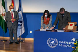 Toma de posesión de María Cruz López Escalante como nueva profesora titular del Área de  Ingenier...