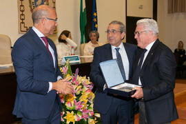 Entrega de galardón a Miguel Such Martínez. Celebración de San Lucas. Facultad de Medicina. Noviembre de 2019