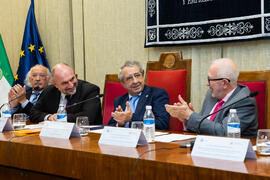 Nombramiento de José Sánchez Maldonado como Alumno de Honor de la Facultad de Ciencias Económicas y Empresariales. Facultad de Ciencias Económicas y Empresariales. Diciembre de 2019