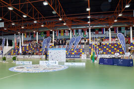 Asistentes al acto de clausura y entrega de medallas. 14º Campeonato del Mundo Universitario de F...