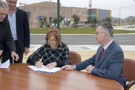 Firma de la recepción de la primera fase urbanizable de la ampliación del Campus de Teatinos de l...