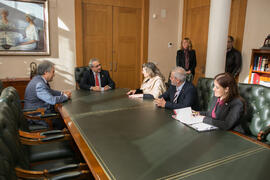 Reunión de trabajo previa a la firma del convenio de la Universidad de Málaga con el gobierno de ...