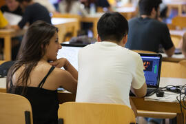 Ambiente en la facultad de Ciencias Económicas y Empresariales. Campus de El Ejido. Mayo de 2015