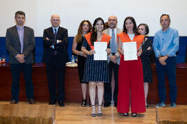 Grupo de alumnas. Graduación de Másters de la Facultad de Ciencias Económicas y Empresariales de ...