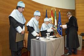 Investidura como "Doctores Honoris Causa" de Antonio García Berrio y Pilar Palomo Vázquez por la Facultad de Filosofía y Letras de la Universidad de Málaga. Edificio del Rectorado. Junio de 2024
