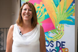 Pilar Corrales en photocall. Curso "Arqueología subacuática y turismo: una ventana azul al pasado". Cursos de Verano de la Universidad de Málaga. Málaga. Julio de 2018