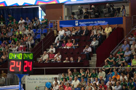 Palco de autoridades. Homenaje del Unicaja Baloncesto a la Facultad de Económicas en su 50 Aniversario. Palacio de Deportes José María Martín Carpena. Mayo de 2015