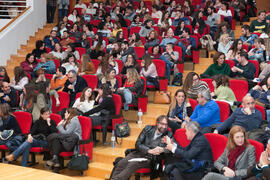 Asistentes a la conferencia "Dialogando", con César Bona. Facultad de Derecho. Enero de...