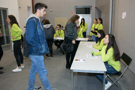 Entrega de acreditaciones y documentación. 7º Congreso Internacional de Actividad Física Deportiv...