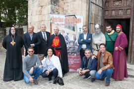 Foto de grupo tras el estreno del documental "Kristina, princesa de Noruega". Covarrubias, Burgos. Octubre de 2015