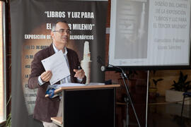 Gregorio García Reche en la inauguración de la exposición 'Libros y luz para el tercer milenio'. Biblioteca General. Abril 2015