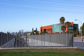 Metro de Málaga y Biblioteca General. Campus de Teatinos. Diciembre de 2020