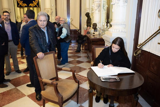 Open original Digital object