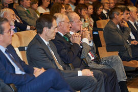 Francisco de la Torre asiste a la conferencia de Pablo Hernández de Cos en la Facultad de Ciencias Económicas y Empresariales de la Universidad de Málaga. Paraninfo. Octubre de 2022