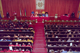 Investidura como Doctor "Honoris Causa" de D. Eduardo García de Enterría por la Univers...