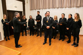 Actuación de Carlos Álvarez con el Coro Oficial de la Universidad de Málaga. Celebración de San L...