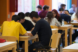 Ambiente en la facultad de Ciencias Económicas y Empresariales. Campus de El Ejido. Mayo de 2015