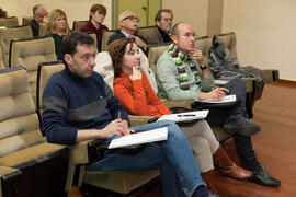 Asistentes. VIII Jornadas Andaluzas de Enseñanza de Economía: ponencia de Emilio Ontiveros Baeza....