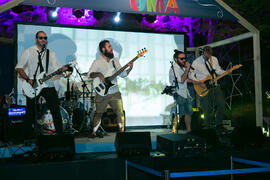 Actuación del grupo musical "Malpaso". Welcome to UMA. Bienvenida a los alumnos de intercambio internacional de la Universidad de Málaga. Jardín botánico. Octubre de 2017