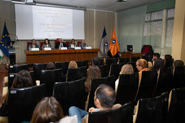 Presentación de la Memoria Académica del curso 2016/2017. Facultad de Ciencias Económicas y Empre...