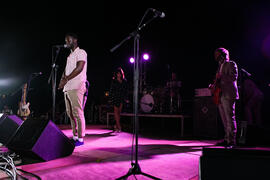 César Brandon y Dry Martina. Festival Benéfico en los Baños del Carmen. Cursos de Verano de la Un...