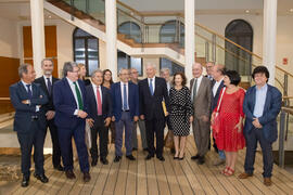 Foto de grupo tras la clausura del curso "La ciudad como arquetipo. Literatura, historia y a...