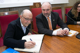 Cristóbal Montoro y Eugenio Luque. XII Jornadas Andaluzas de Enseñanza de Economía. Facultad de C...