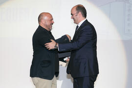 Entrega del premio Periodismo Deportivo a El Sol de Antequera. Gala del Deporte Universitario 2018. Escuela Técnica Superior de Ingeniería de Telecomunicaciones. Junio de 2018