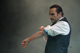 Álvaro Lozano en la gala inaugural de la XXV edición de Fancine de la Universidad de Málaga. Teatro Cervantes. Noviembre de 2015