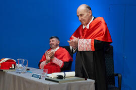 Miquel Roca i Junyent en su investidura como Doctor "Honoris Causa" por la Universidad de Málaga. Paraninfo. Diciembre de 2024