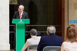 Intervención de Francisco de la Torre. Inauguración de la exposición "Eugenio Chicano Siempr...