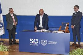 Toma de posesión de Juan Francisco Gutiérrez Lozano como catedrático del Área de Periodismo de la Universidad de Málaga. Toma de posesión de nuevos catedráticos y profesores titulares de la Universidad de Málaga. Paraninfo. Noviembre de 2023