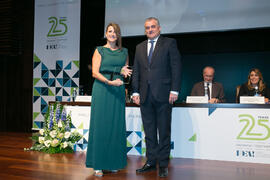 Entrega de galardón conmemorativo. Acto del 25 Aniversario del Parque Tecnológico de Andalucía. P...